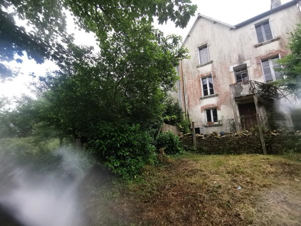 Le charme des années 30 au cœur de la ville à ROSPORDEN (29)