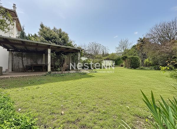 ISSY LES MOULINEAUX - Vente d'une maison et d'une dépendance sur un terrain de 925 m²