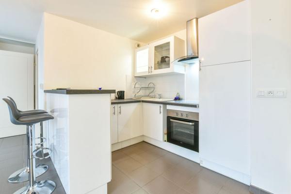 Appartement Brie Comte Robert 1 pièce MEUBLE