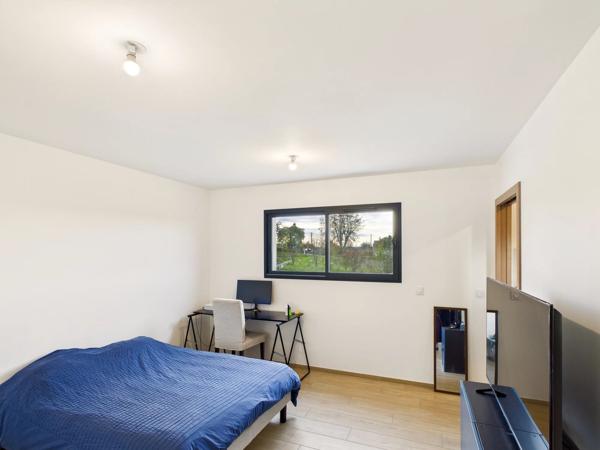 Maison contemporaine avec piscine et vaste terrain – Miramont-de-Guyenne
