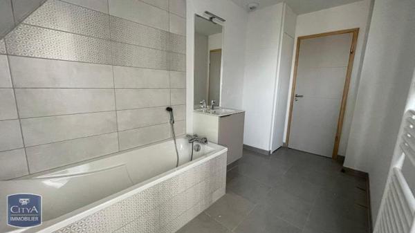 Appartement à louer 4 pièces 80.63m² Mulhouse (68100)