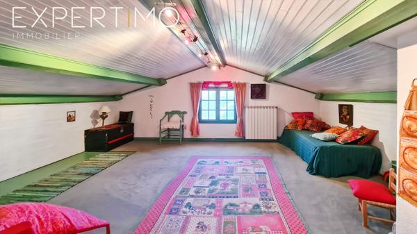 Saint-Jean-du-Gard (30270) Propriété comprenant deux maisons dont une avec piscine intérieure chauffée