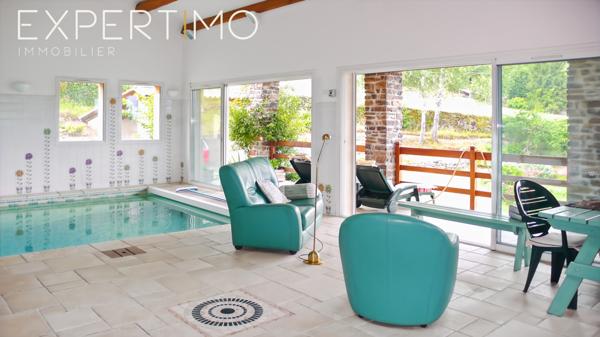 Saint-Jean-du-Gard (30270) Propriété comprenant deux maisons dont une avec piscine intérieure chauffée