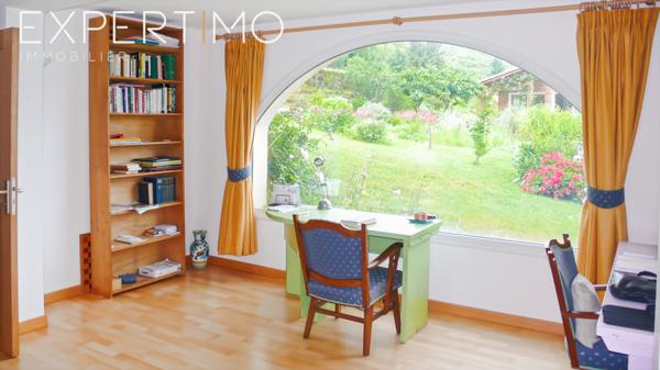 Saint-Jean-du-Gard (30270) Propriété comprenant deux maisons dont une avec piscine intérieure chauffée