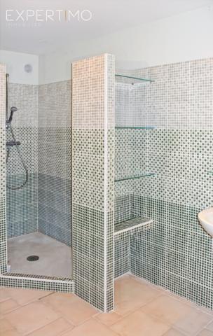 Saint-Jean-du-Gard (30270) Propriété comprenant deux maisons dont une avec piscine intérieure chauffée