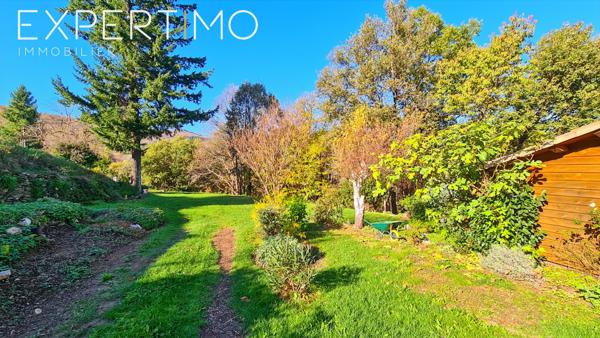 Saint-Jean-du-Gard (30270) Propriété comprenant deux maisons dont une avec piscine intérieure chauffée