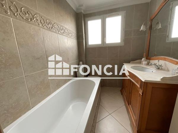 À vendre Maison 9 pièces 172 m² - Chilly-mazarin 91380