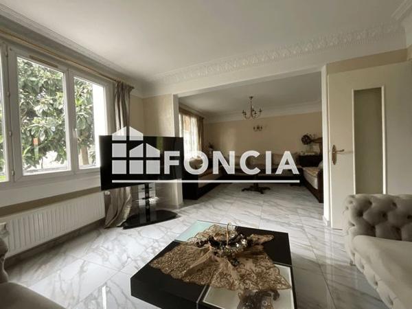 À vendre Maison 9 pièces 172 m² - Chilly-mazarin 91380