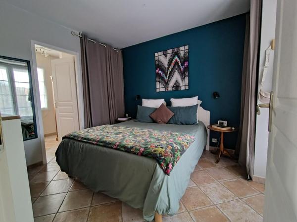 Beau plain-pied 4 chambres piscine chauffée