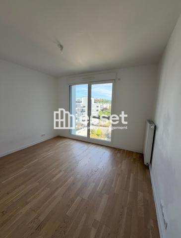 Location Appartement 5 pièces 95.7 m² - Rueil-malmaison 92500