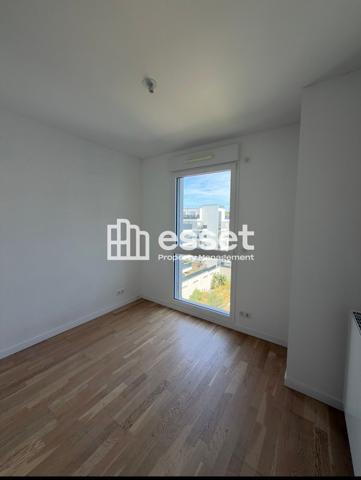 Location Appartement 5 pièces 95.7 m² - Rueil-malmaison 92500
