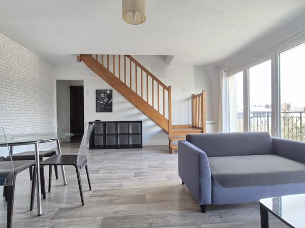 Appartement
                                                                                                                                                                                                                                                                                                                        3 pièce(s)                                                                                                                                                                                                          2 chambre(s)                                                                                                                                                                                                          81  m²