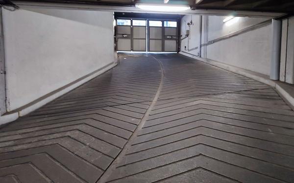 Stationnement à louer    Paris 13