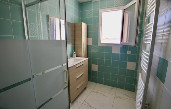 Lumineux plain pied - Proche de toutes commodités