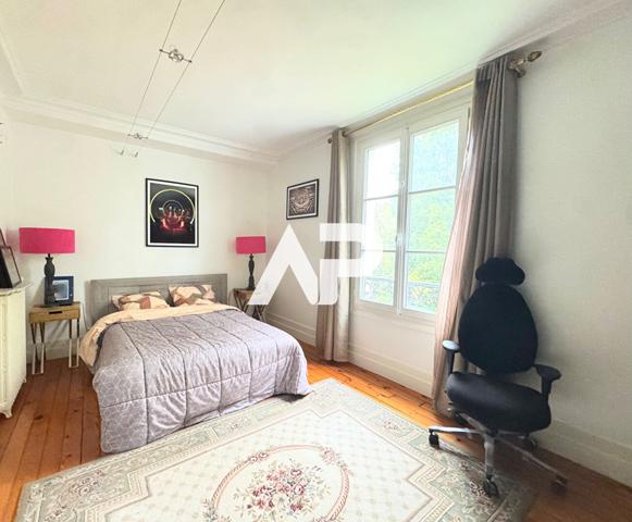 Demeure de prestige, 9 pièces 220 m² €1 385 000 ** - Référence 1358