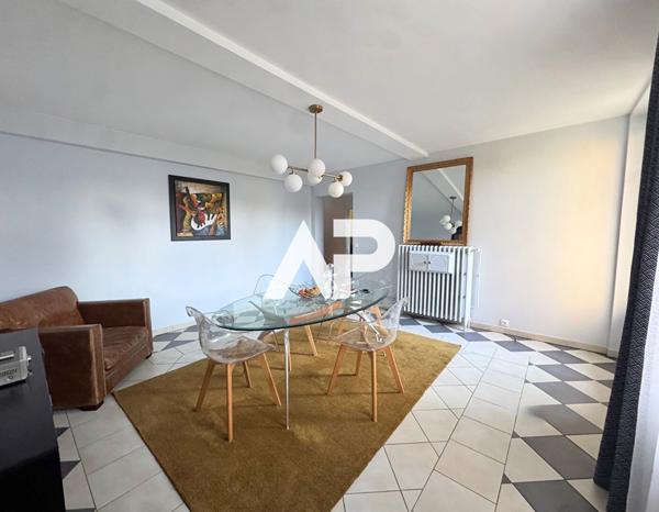 Demeure de prestige, 9 pièces 220 m² €1 385 000 ** - Référence 1358