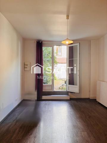 Studio mezzanine avec jardin privatif à deux pas du Champ-de-Mars