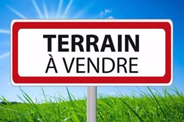 Terrain à vendre de 1 100 m²