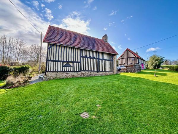 Maison à Isigny-le-Buat, 50540 - 8 pièces 230m²