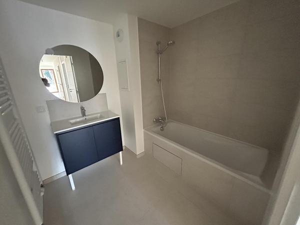 Location Appartement 3 pièces 69.81 m² - Caen 14000