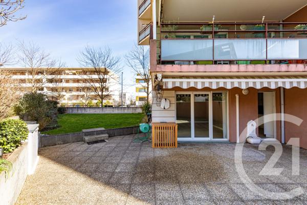 Appartement T5 à vendre  5 pièces - 108 m2 ECHIROLLES - 38