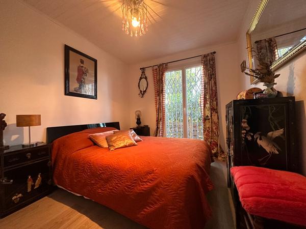 Rare à la Vente : Bas de Villa 96 m² avec Grands Extérieurs et Stationnements