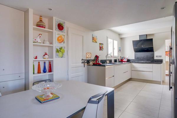 DEPT 33  Mérignac - Maison d'exception 8 pièce(s) 181 m2 avec jardin paysagé et piscine au sel chauffée