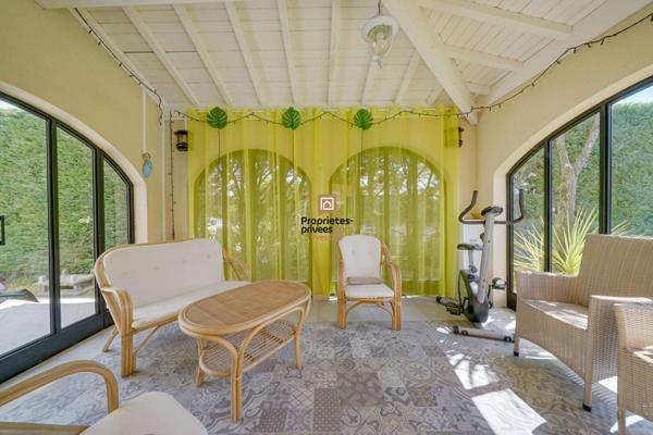 DEPT 33  Mérignac - Maison d'exception 8 pièce(s) 181 m2 avec jardin paysagé et piscine au sel chauffée