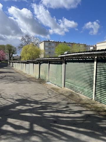 Parking à vendre |                                       Eaubonne |                                       Box individuel |     12 m²