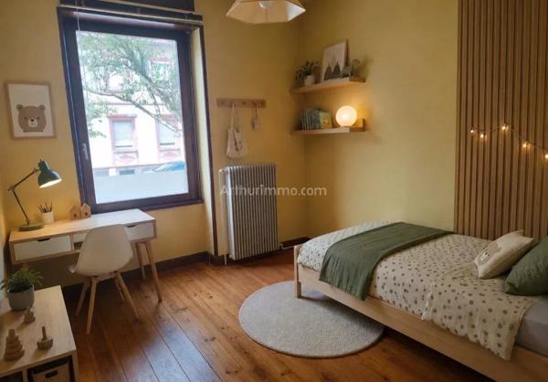 Vente                                                      Appartement
                        
                     3 pièces                      69 m2                     à Colmar