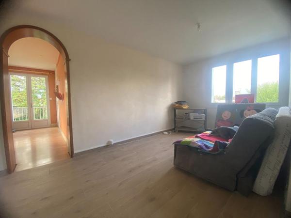 Maison Magné 8 pièce(s) 202 m2