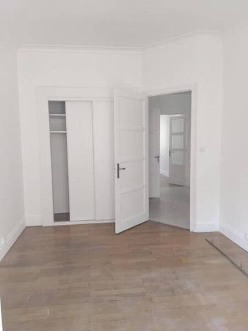 Appartement 3 pièces                                        - 38000 Grenoble Réf : 4254