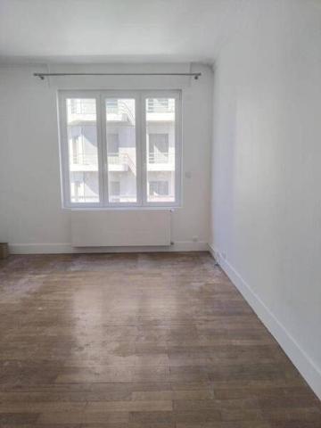 Appartement 3 pièces                                        - 38000 Grenoble Réf : 4254