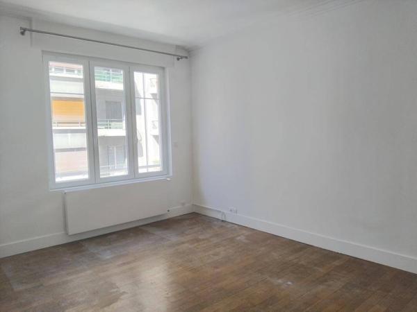 Appartement 3 pièces                                        - 38000 Grenoble Réf : 4254