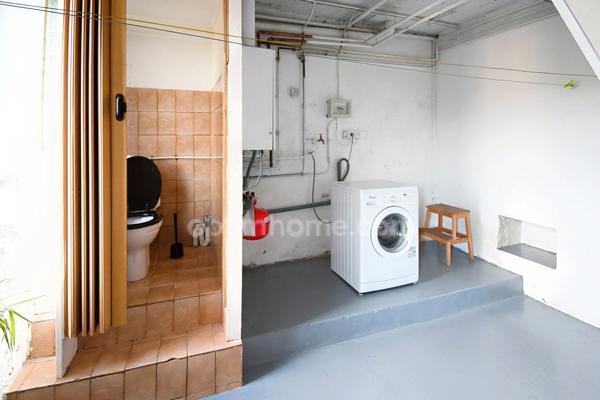 MAISON INDIVIDUELLE SPACIEUSE AVEC POTENTIEL – 4 NIVEAUX, TERRASSE ET JARDIN