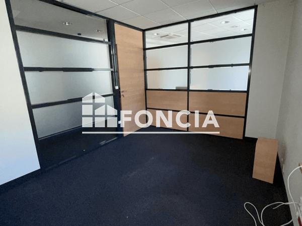 Location Local commercial 105.24 m² - 1 RUE VICTOR HUGO Charleville-mezieres 08000