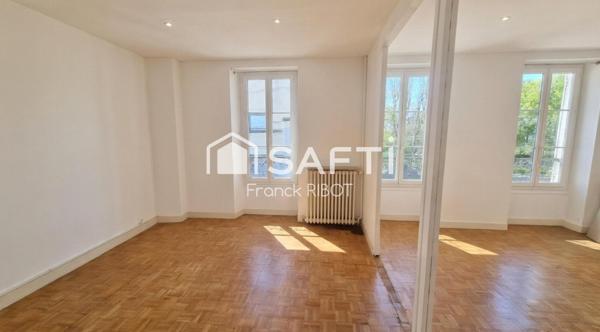 Maison de de 203m2 sur 504m2 de Jardin