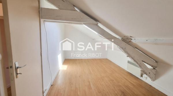 Maison de de 203m2 sur 504m2 de Jardin