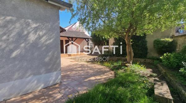 Maison de de 203m2 sur 504m2 de Jardin