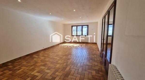 Maison de de 203m2 sur 504m2 de Jardin