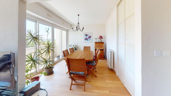 Appartement 3 chambres - Rénové - 3 balcons