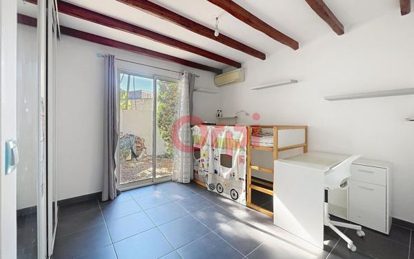 Maison à vendre    4 pièces •  Pia