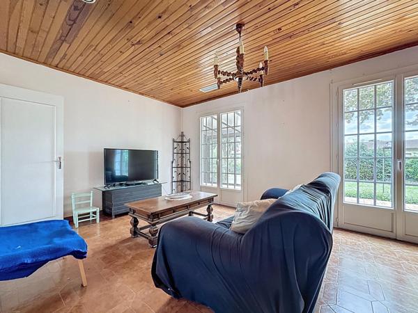 FONSORBES – Maison Familiale T7 de 167m² de Plain-Pied avec piscine et dépendances