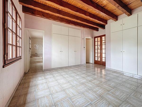 FONSORBES – Maison Familiale T7 de 167m² de Plain-Pied avec piscine et dépendances