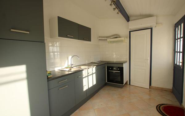 Maison à vendre    6 pièces •  Morières-lès-Avignon