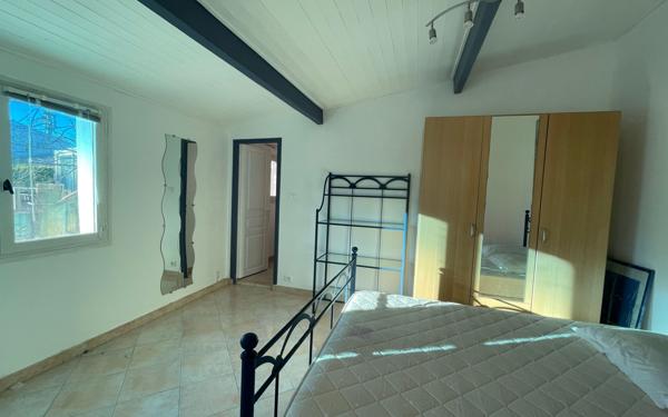 Maison à vendre    6 pièces •  Morières-lès-Avignon