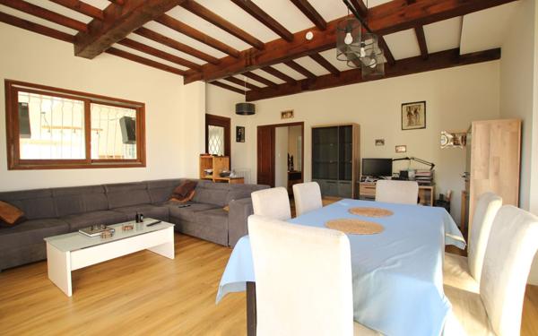 Maison à vendre    6 pièces •  Morières-lès-Avignon