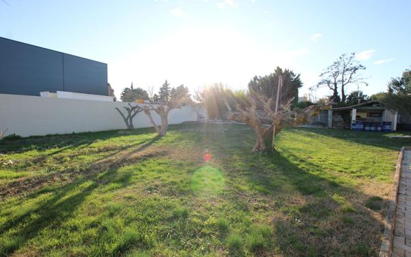 Maison à vendre    6 pièces •  Morières-lès-Avignon