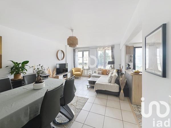 Apartment for sale 3 rooms 68 m² Combs-la-Ville