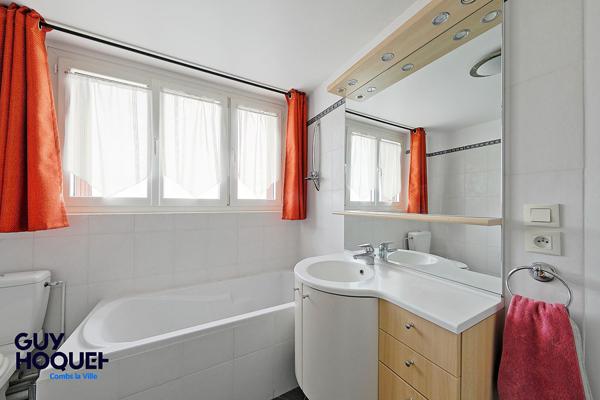 Maison Combs La Ville 8 pièces 180 m2